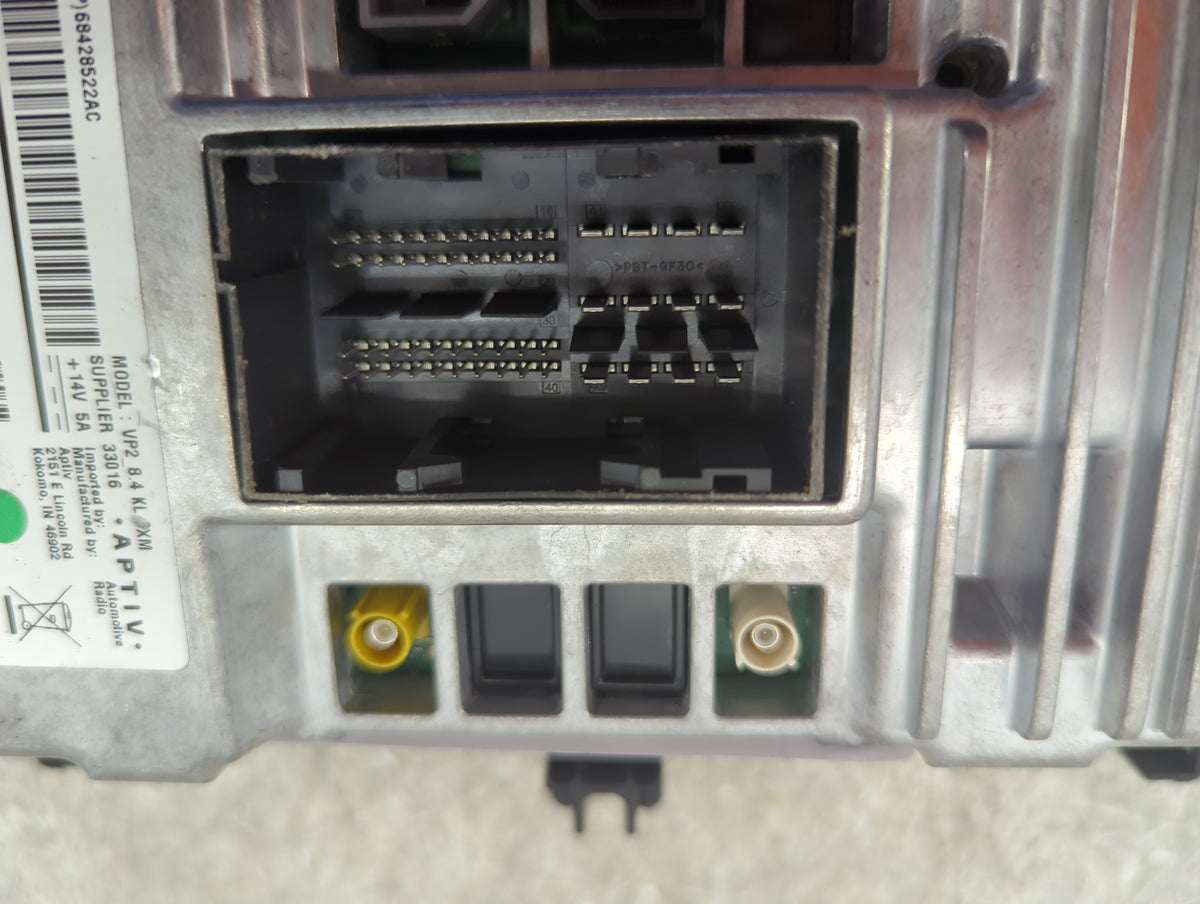 2020-2020 Jeep Cherokee Information Radio Display Screen 1517233 - Oemusedautoparts1.com