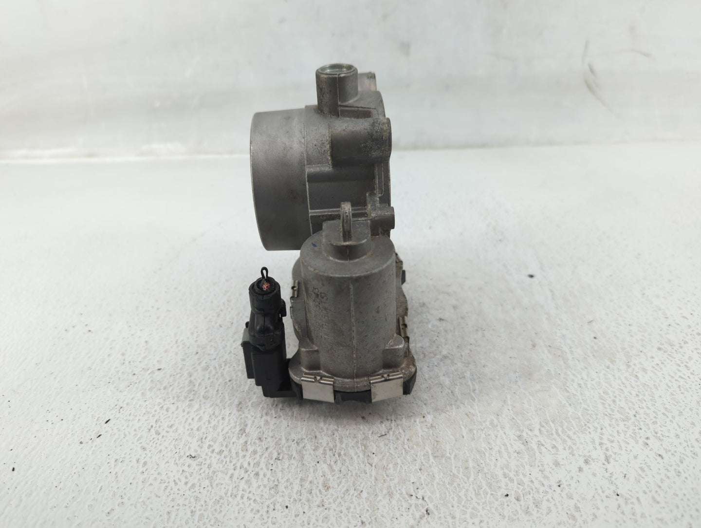 2020-2022 Jeep Cherokee Throttle Body P/N:05281796AC 04891970A Fits Fits 2020 2021 2022 OEM Used Auto Parts - Oemusedautopar