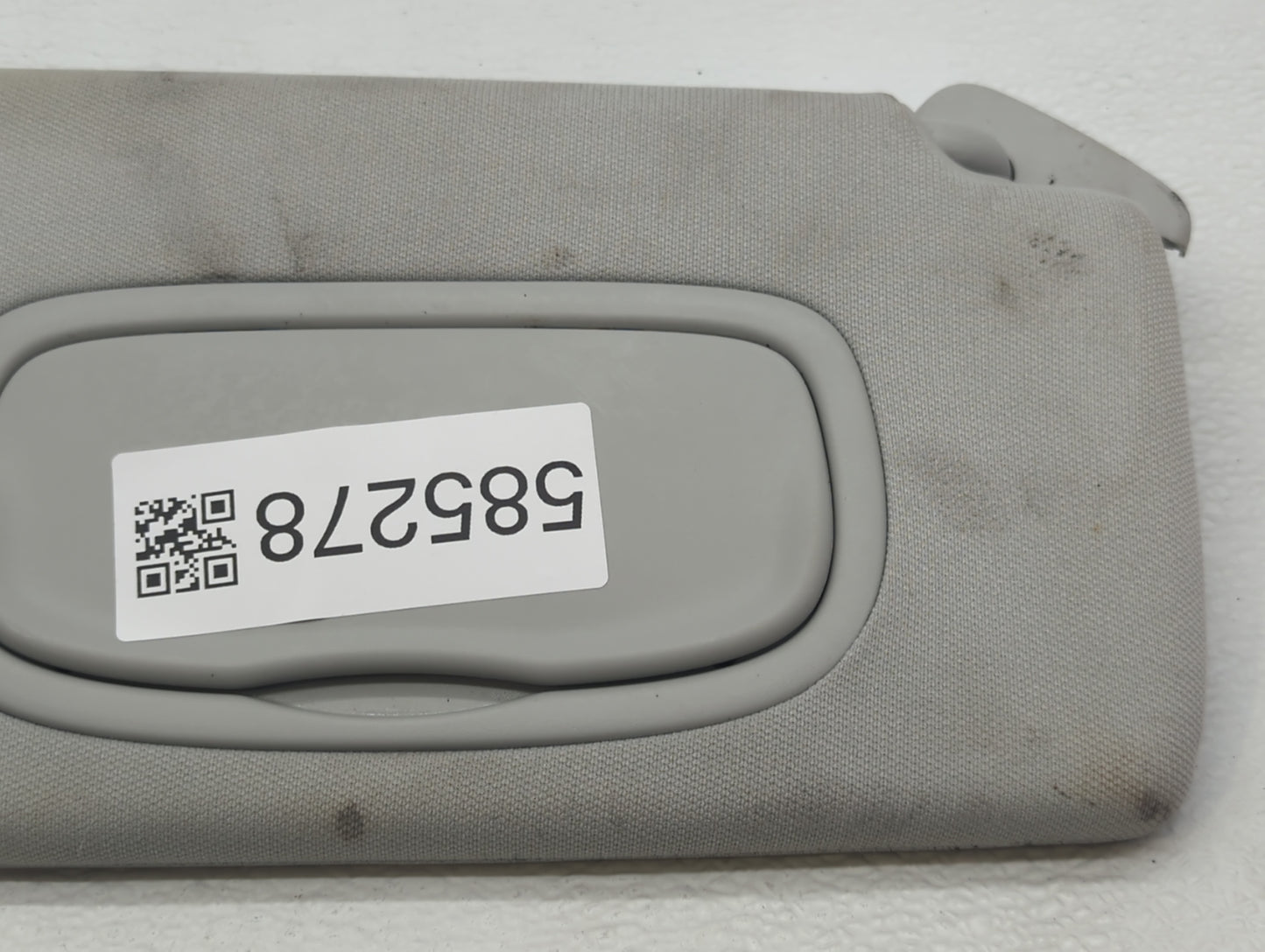 2019-2022 Jeep Cherokee Sun Visor Shade Replacement Passenger Right Mirror Fits Fits 2019 2020 2021 2022 OEM Used Auto Parts