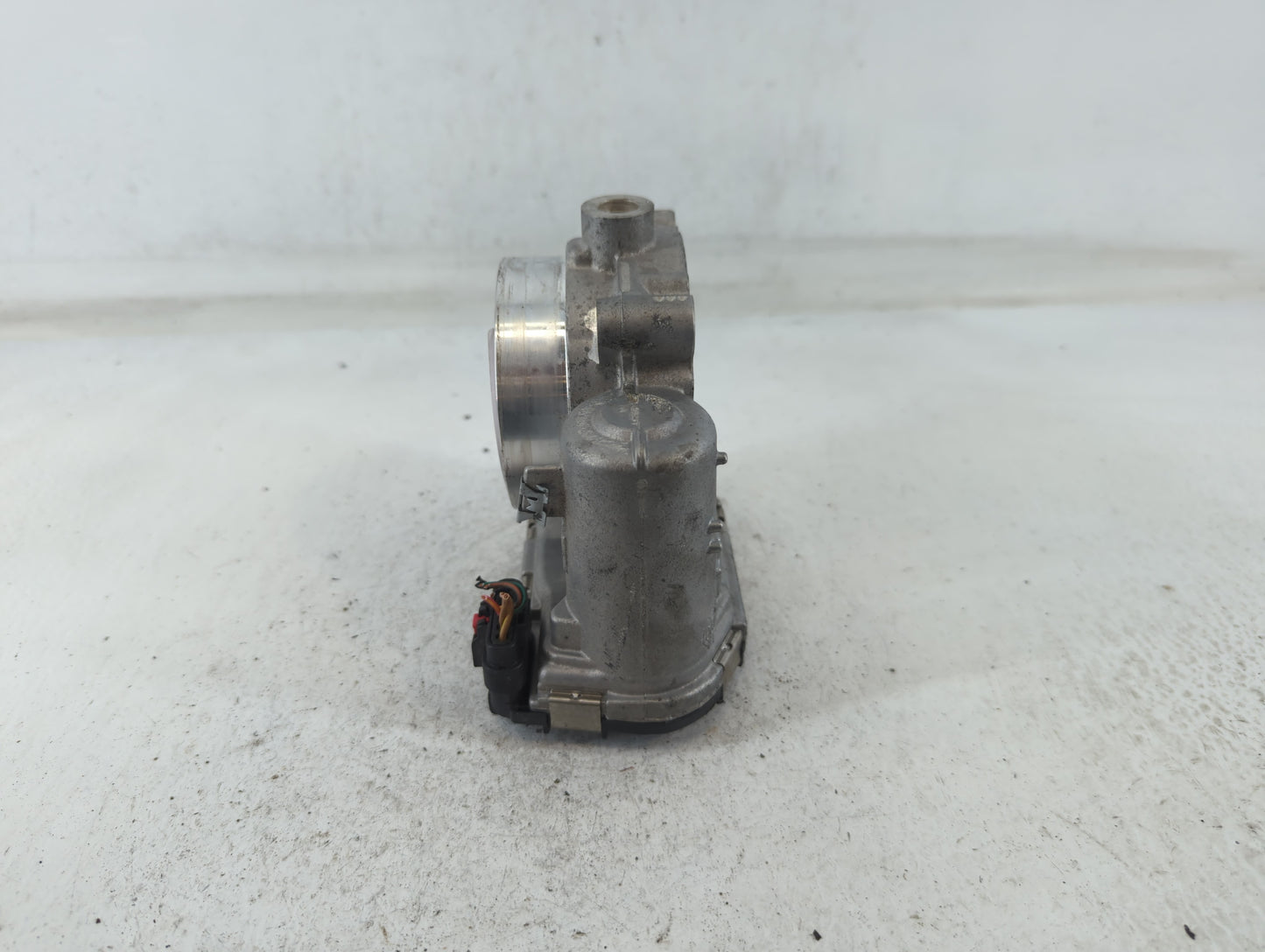 2014-2022 Jeep Cherokee Throttle Body P/N:0 280 750 770 05184349AE Fits OEM Used Auto Parts - Oemusedautoparts1.com