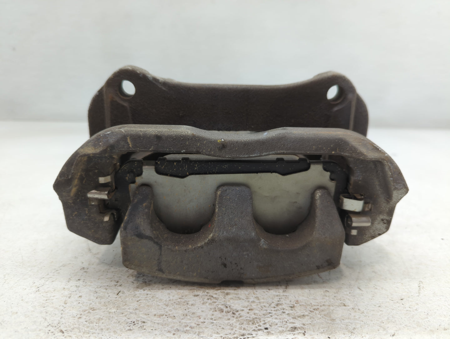2014-2022 Jeep Cherokee Front Driver Left Brake Caliper - Oemusedautoparts1.com