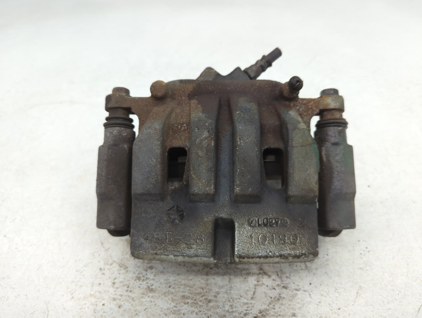 2020 Jeep Cherokee Front Passenger Right Brake Caliper - Oemusedautoparts1.com