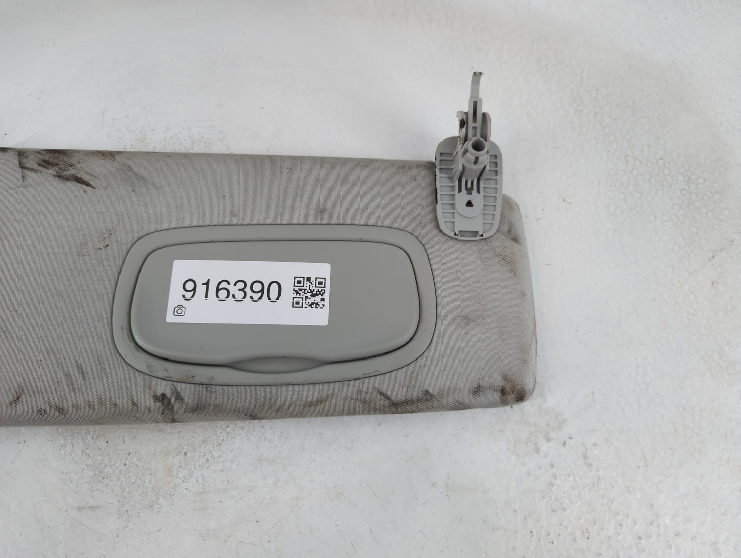 2019-2022 Jeep Cherokee Sun Visor Shade Replacement Passenger Right Mirror Fits Fits 2019 2020 2021 2022 OEM Used Auto Parts