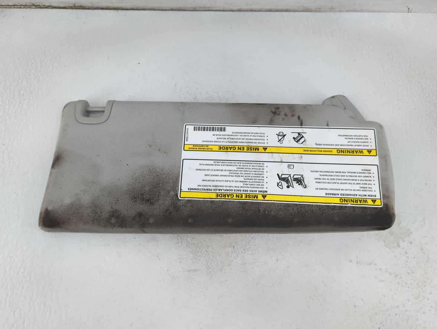 2019-2022 Jeep Cherokee Sun Visor Shade Replacement Passenger Right Mirror Fits Fits 2019 2020 2021 2022 OEM Used Auto Parts