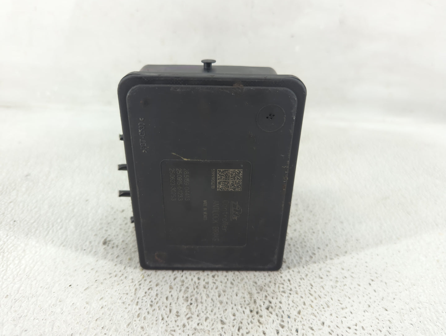 2020 Jeep Compass ABS Pump Control Module Replacement P/N:P68485883AA Fits OEM Used Auto Parts - Oemusedautoparts1.com