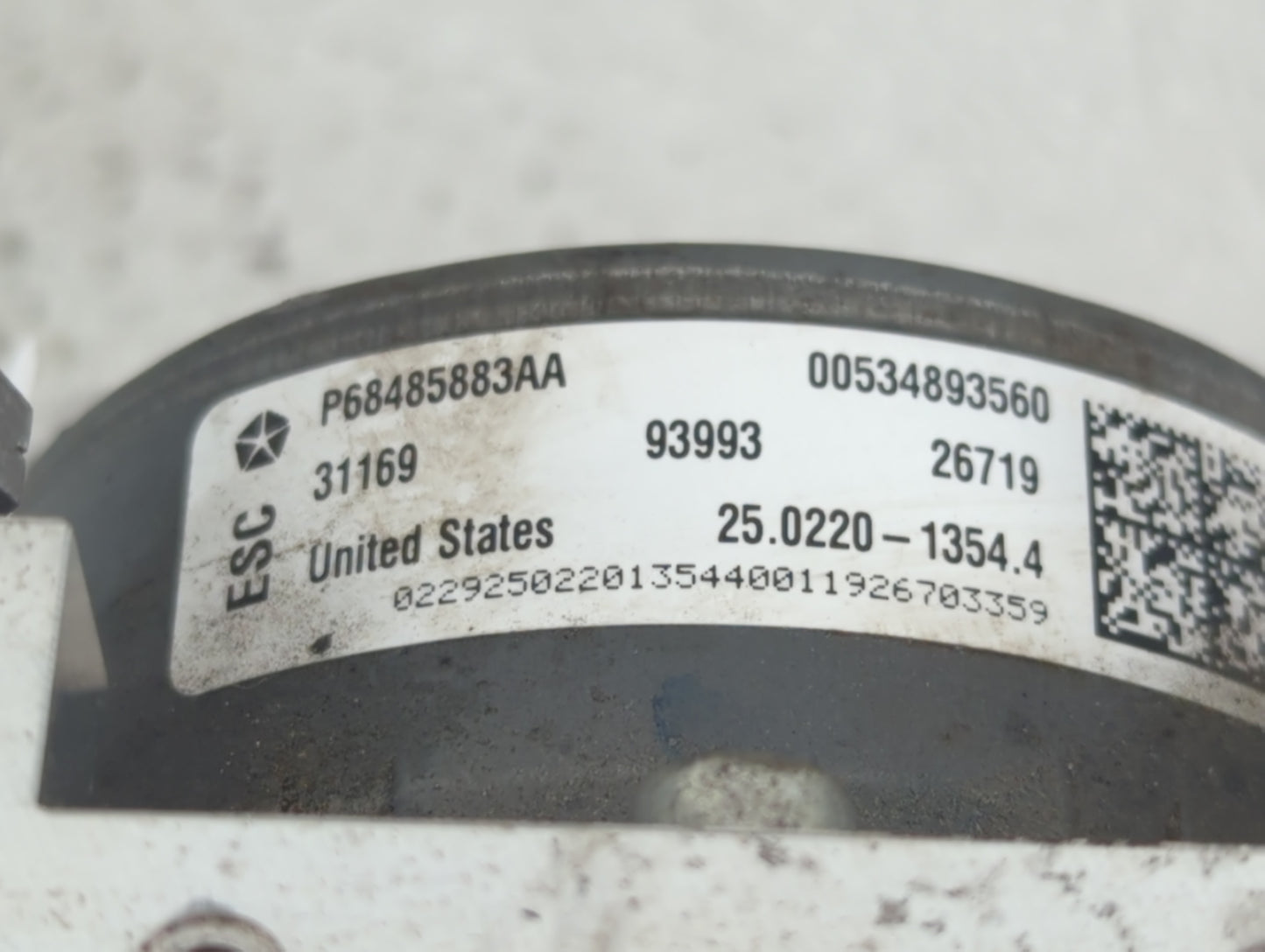 2020 Jeep Compass ABS Pump Control Module Replacement P/N:P68485883AA Fits OEM Used Auto Parts - Oemusedautoparts1.com