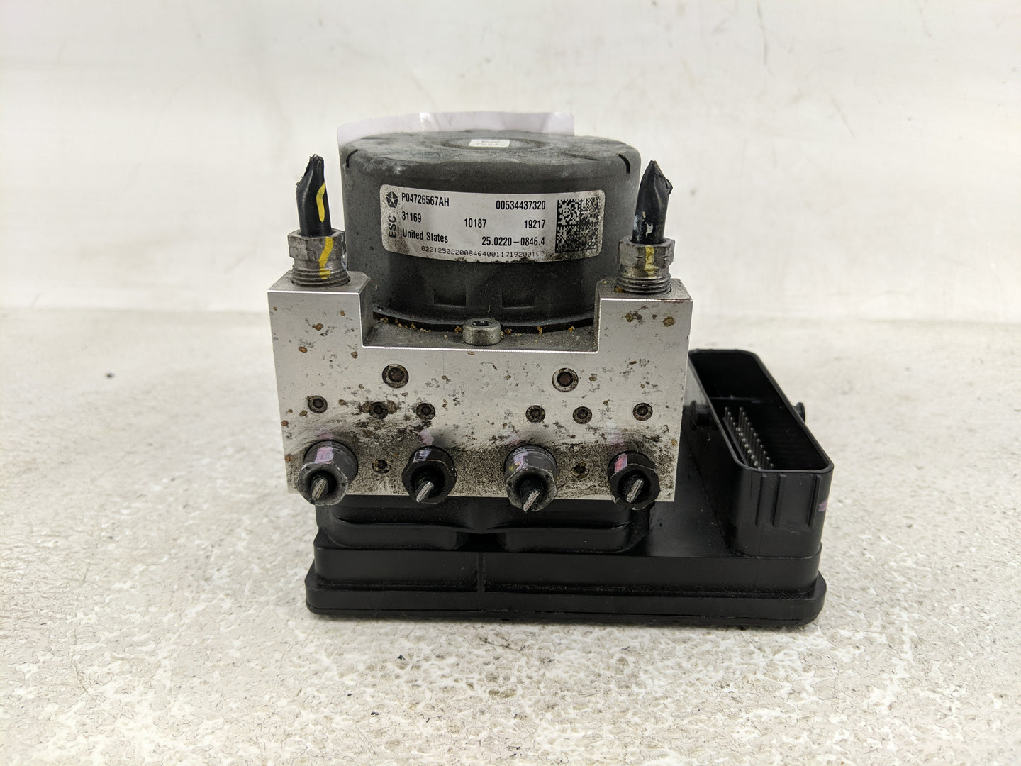2020 Jeep Compass ABS Pump Control Module Replacement P/N:P04726567AH Fits OEM Used Auto Parts - Oemusedautoparts1.com