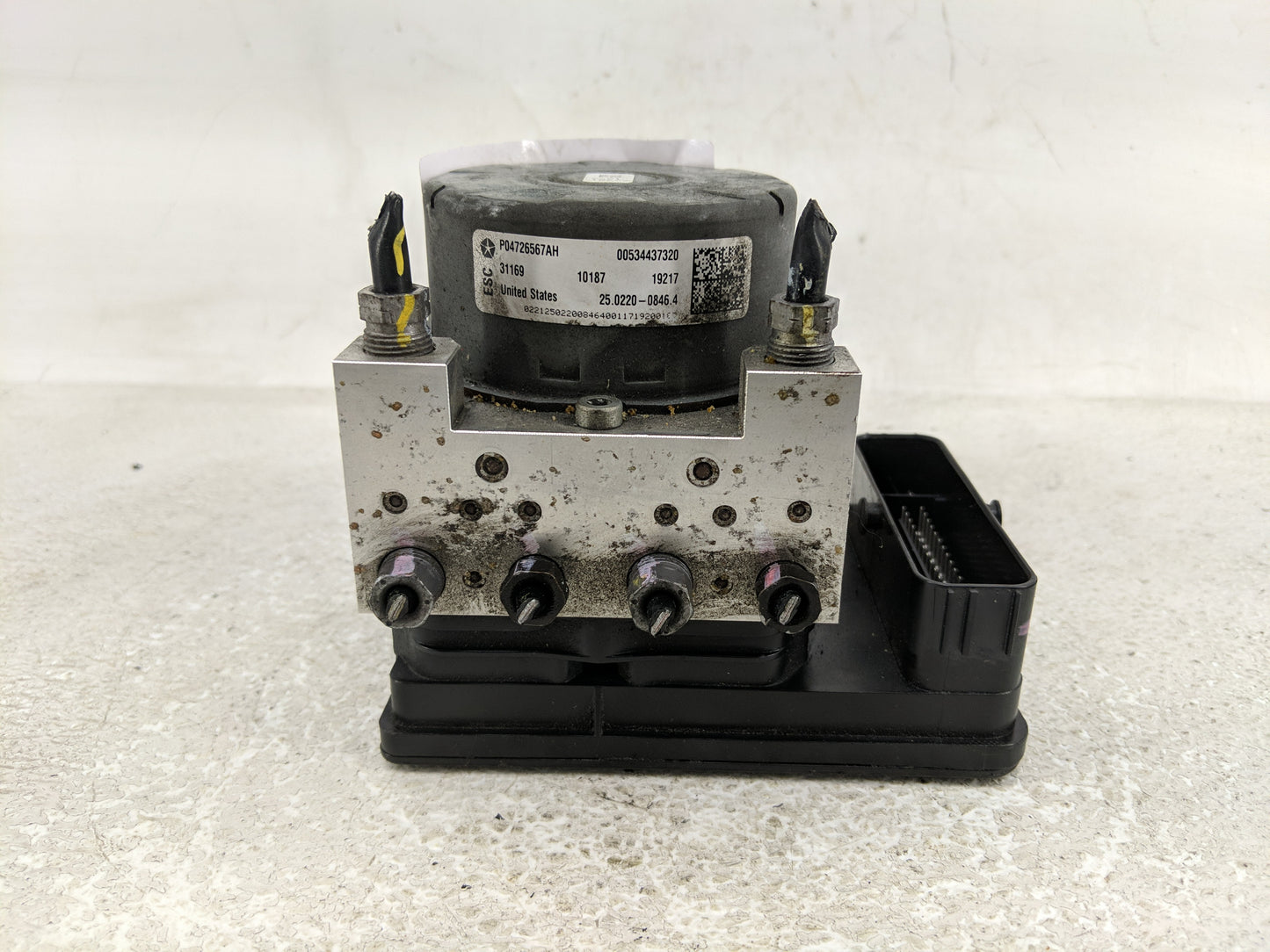 2020 Jeep Compass ABS Pump Control Module Replacement P/N:P04726567AH Fits OEM Used Auto Parts - Oemusedautoparts1.com