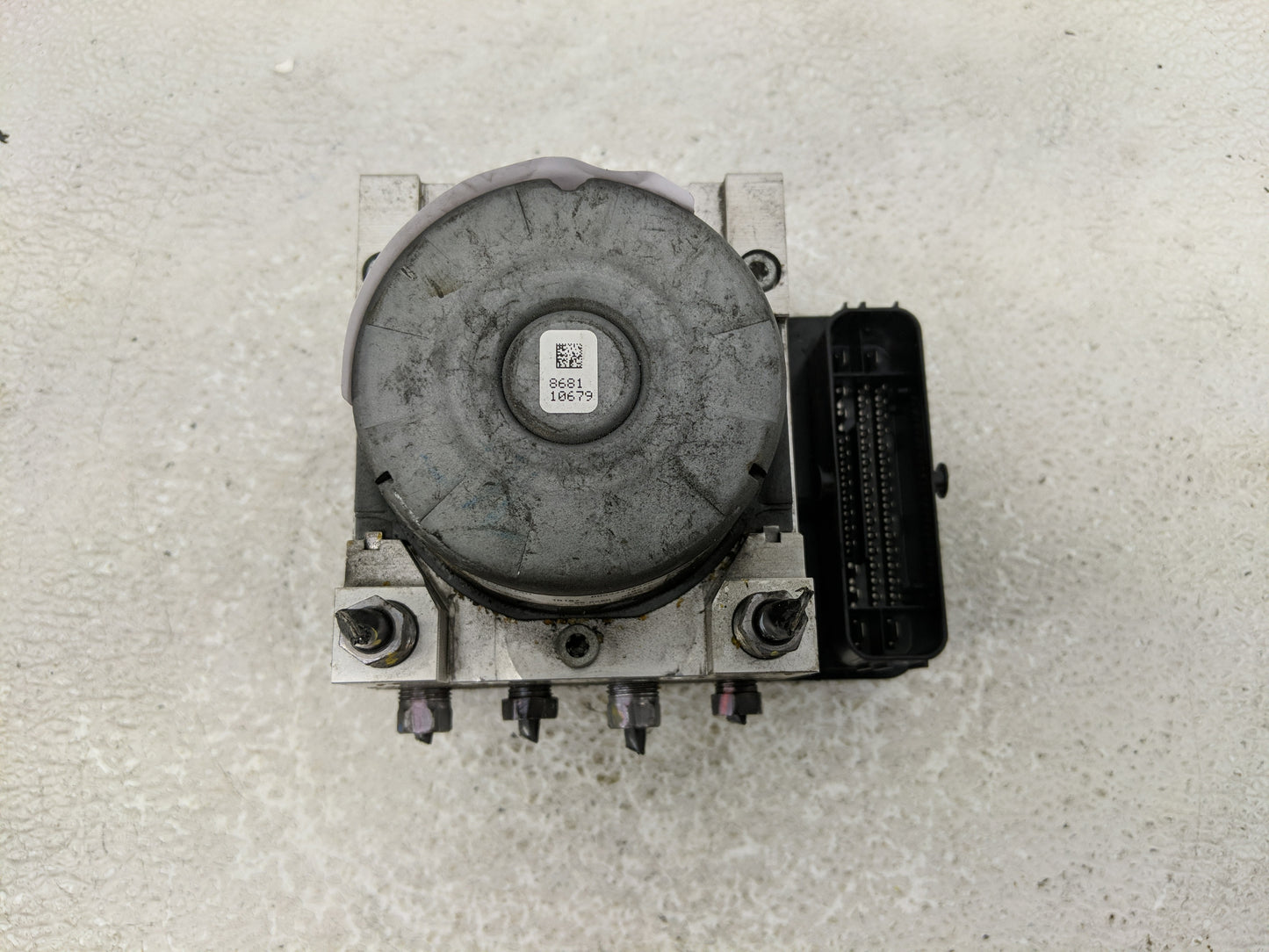 2020 Jeep Compass ABS Pump Control Module Replacement P/N:P04726567AH Fits OEM Used Auto Parts - Oemusedautoparts1.com