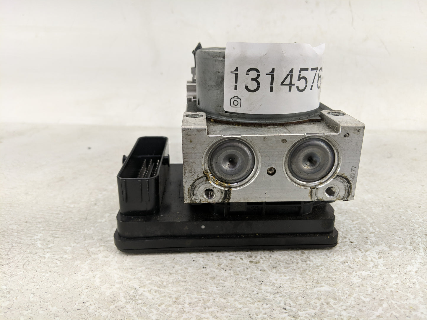 2020 Jeep Compass ABS Pump Control Module Replacement P/N:P04726567AH Fits OEM Used Auto Parts - Oemusedautoparts1.com