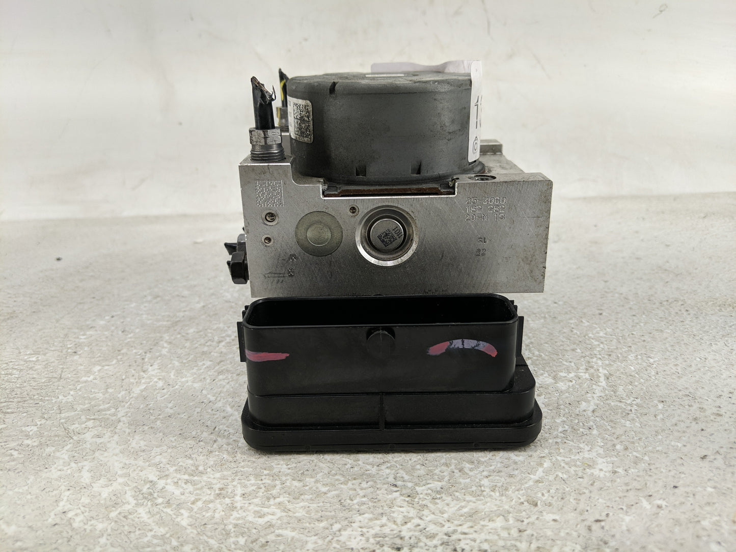 2020 Jeep Compass ABS Pump Control Module Replacement P/N:P04726567AH Fits OEM Used Auto Parts - Oemusedautoparts1.com