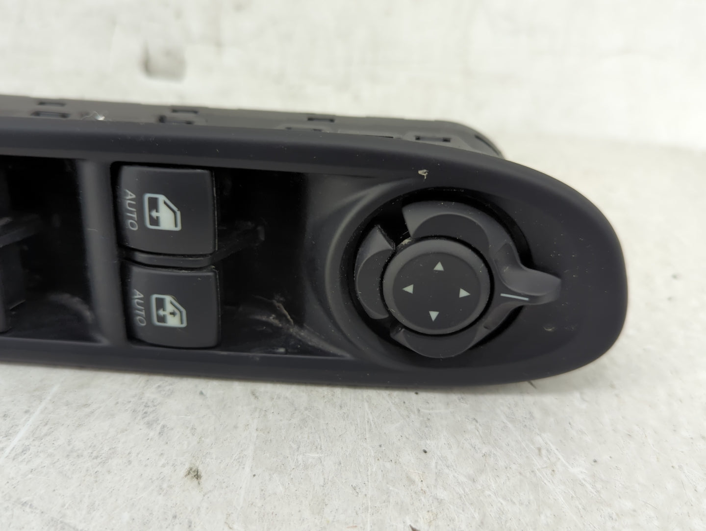 2020 Jeep Compass Master Power Window Switch Replacement Driver Side Left P/N:6BZ27LXHAA Fits OEM Used Auto Parts - Oemuseda