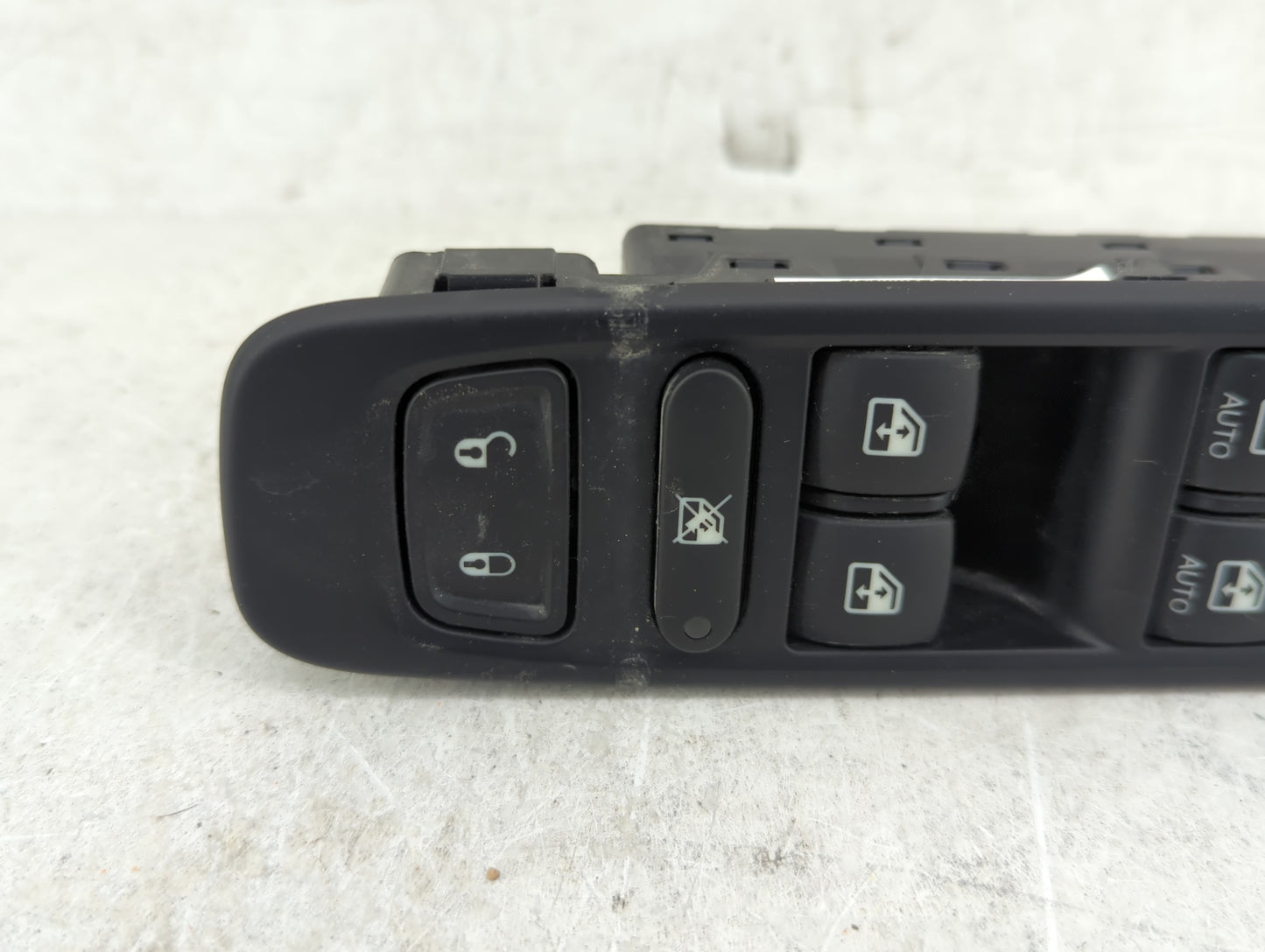 2020 Jeep Compass Master Power Window Switch Replacement Driver Side Left P/N:6BZ27LXHAA Fits OEM Used Auto Parts - Oemuseda