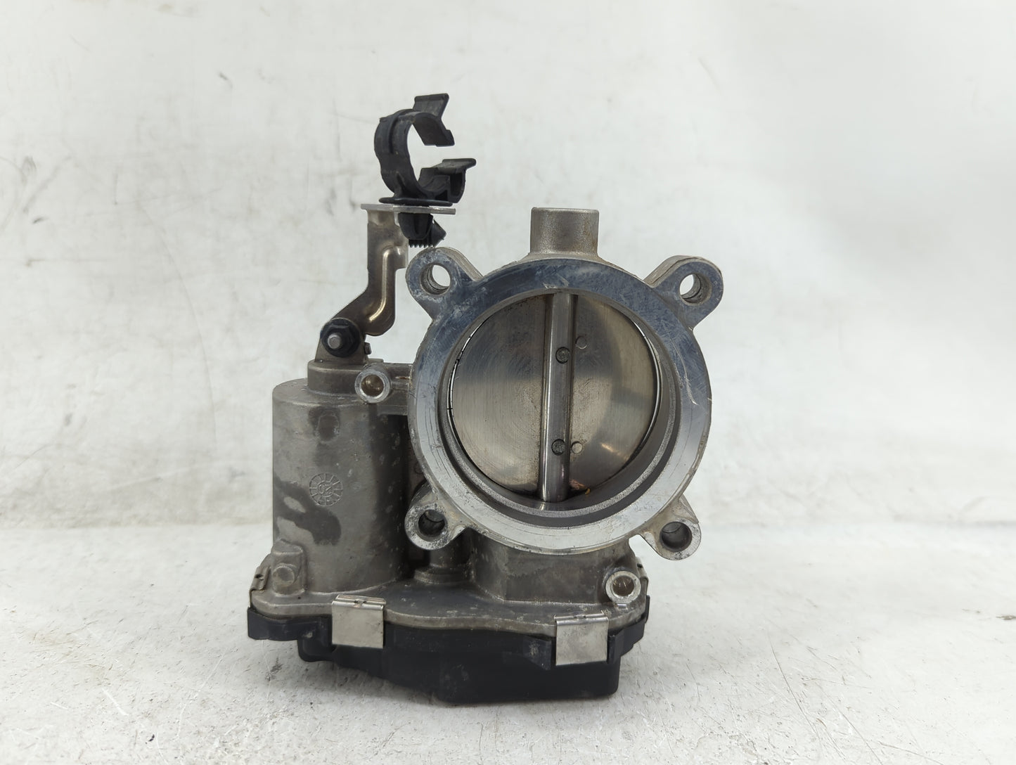 2017-2022 Jeep Compass Throttle Body P/N:04891970AC Fits Fits 2014 2015 2016 2017 2018 2019 2020 2021 2022 OEM Used Auto Par