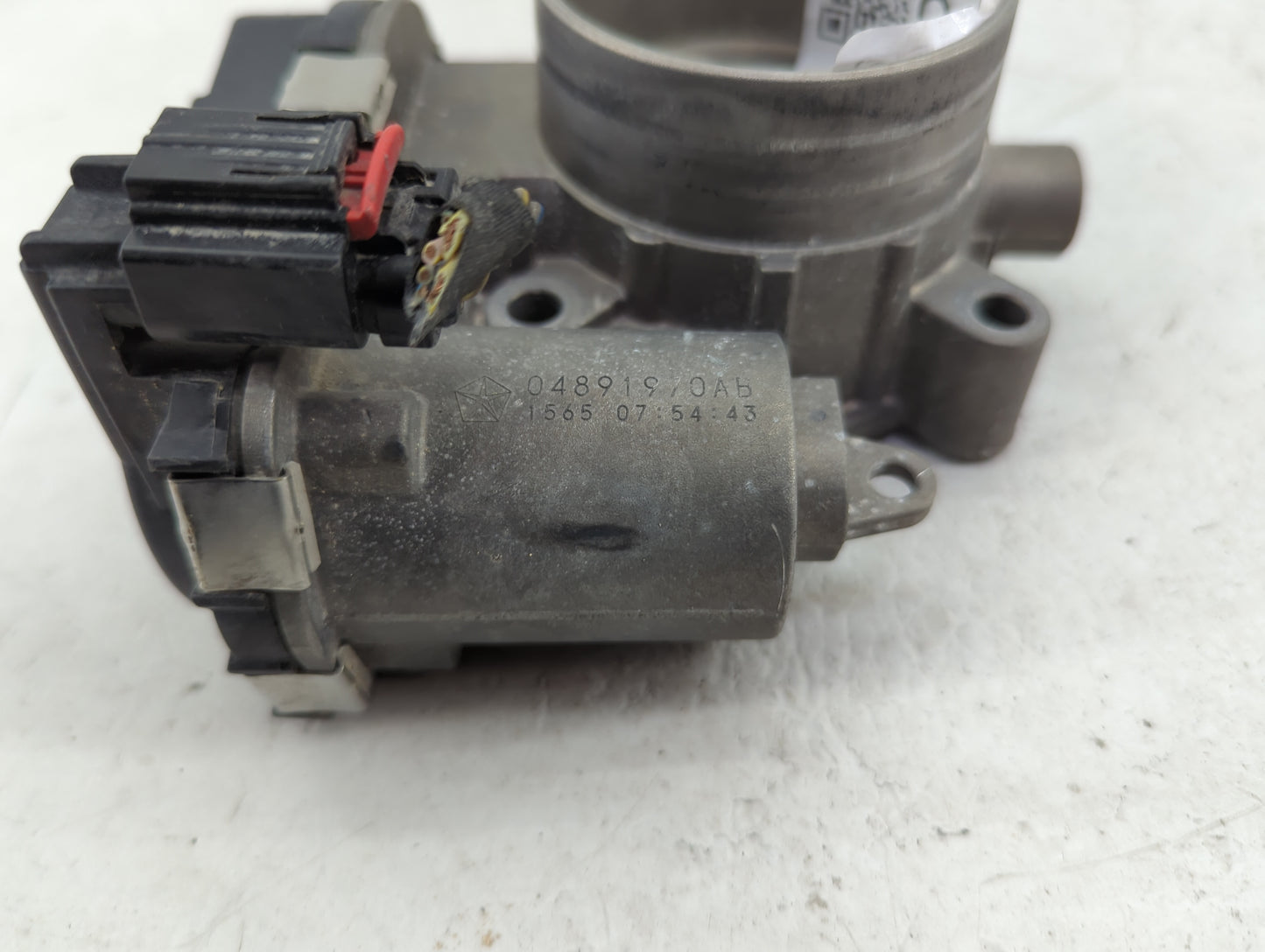 2017-2022 Jeep Compass Throttle Body P/N:04891970AC Fits Fits 2014 2015 2016 2017 2018 2019 2020 2021 2022 OEM Used Auto Par