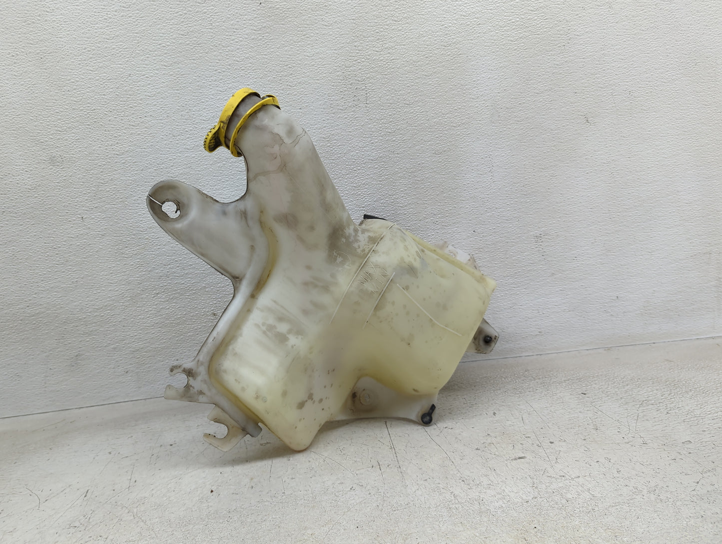 2020 Jeep Compass Windshield Washer Fluid Reservoir Bottle Oem - Oemusedautoparts1.com