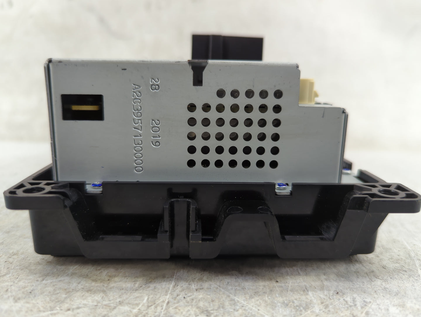 2020 Jeep Compass Radio AM FM Cd Player Receiver Replacement Fits OEM Used Auto Parts - Oemusedautoparts1.com