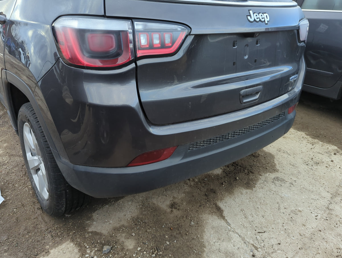 2020 Jeep Compass Rear Bumper Assembly Oem - Oemusedautoparts1.com