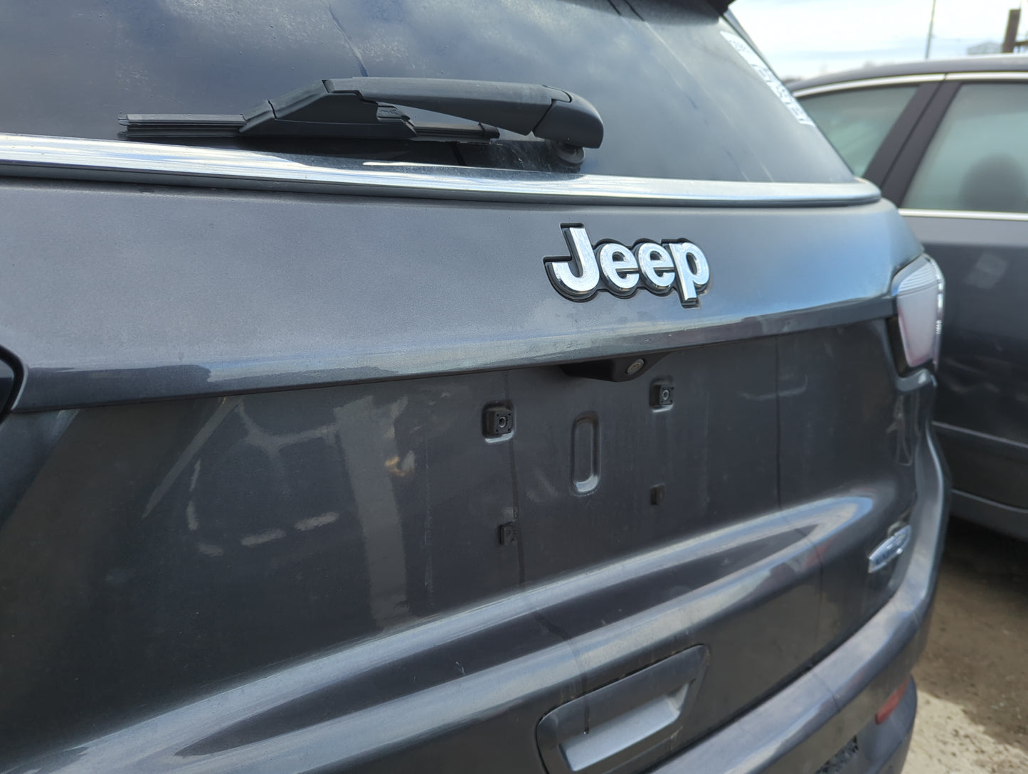 2020 Jeep Compass Back Up Sensor Backup Camera - Oemusedautoparts1.com