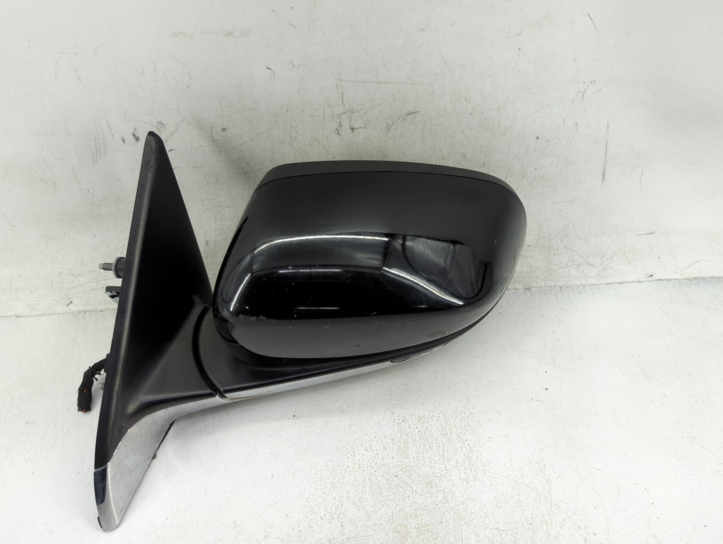 2020 Jeep Compass Driver Side View Mirror - Left Door Mirror OEM Used - Oemusedautoparts1.com