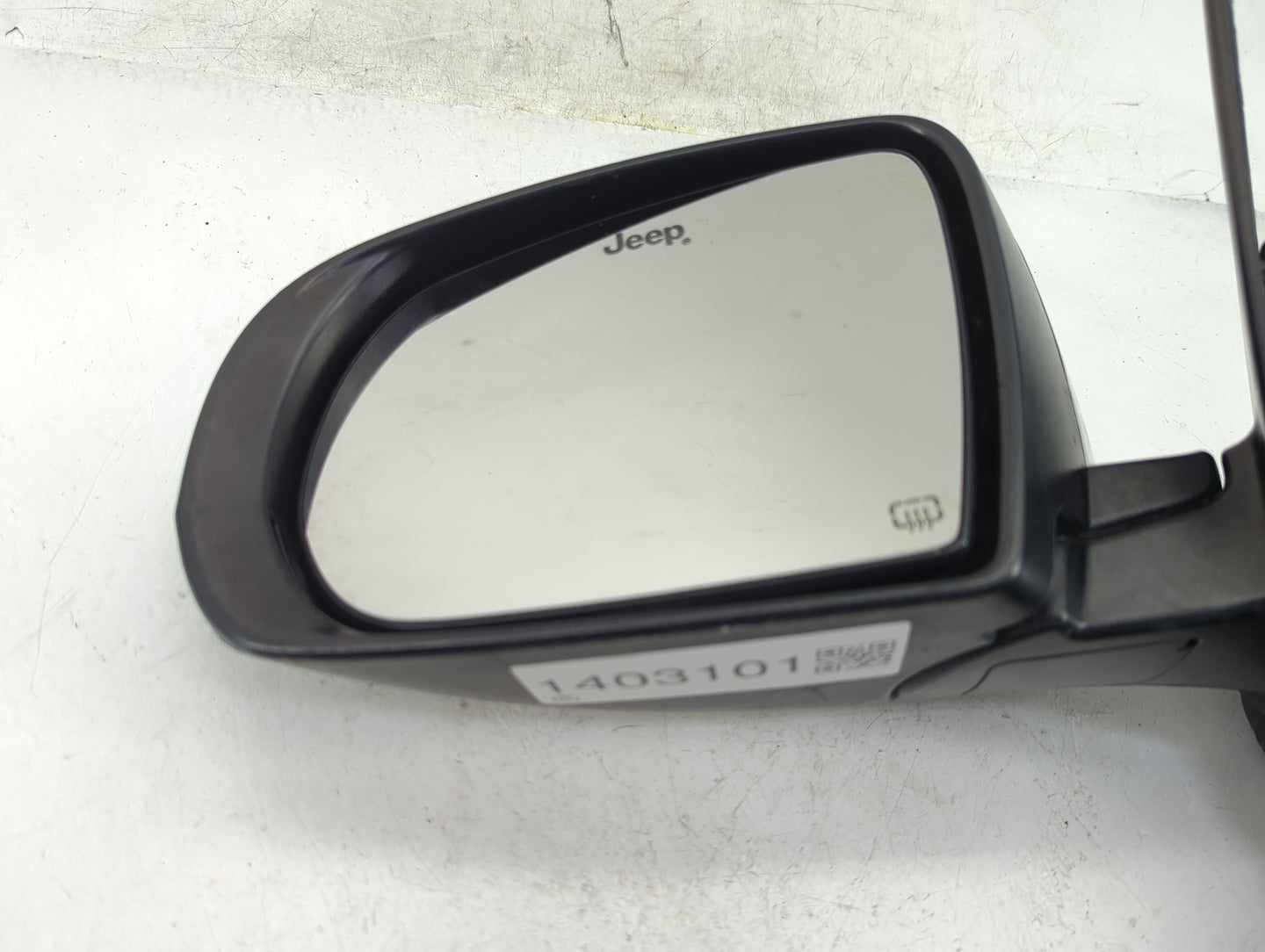 2020 Jeep Compass Driver Side View Mirror - Left Door Mirror OEM Used - Oemusedautoparts1.com