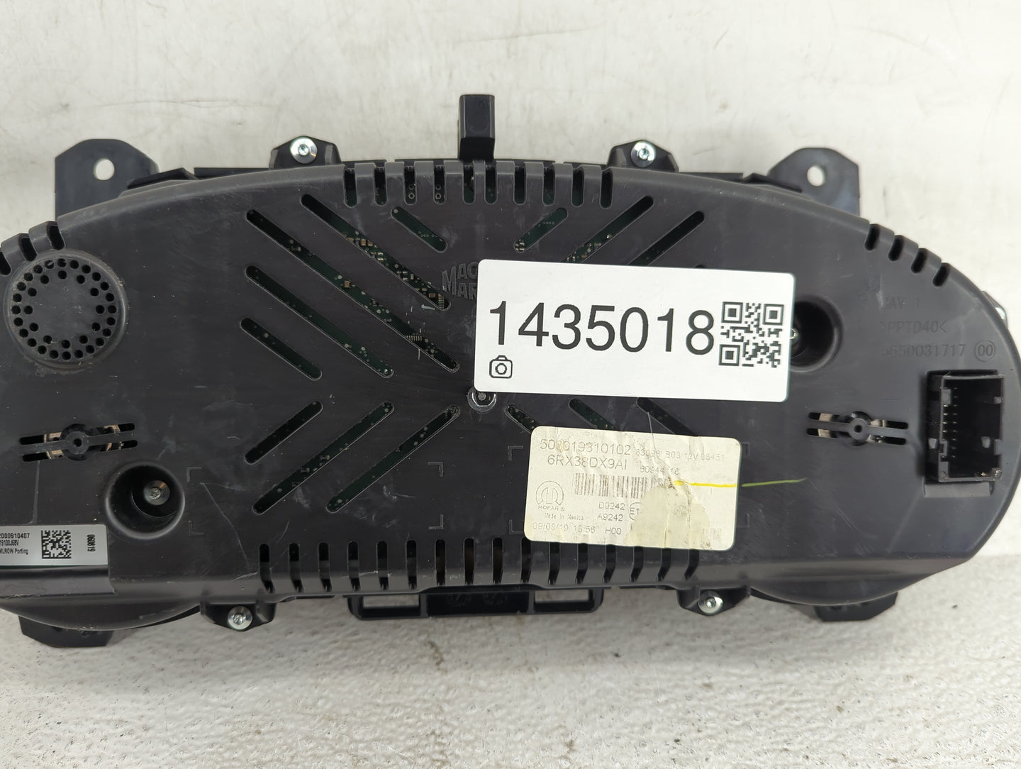 2020 Jeep Compass Instrument Cluster Speedometer Gauges P/N:6RX36DX9AI 5550031717 Fits OEM Used Auto Parts - Oemusedautopart