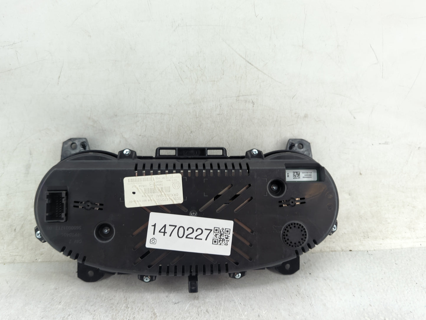 2020 Jeep Compass Instrument Cluster Speedometer Gauges P/N:50301547010D 6RX36DX9A1 Miles:42K Fits OEM Used Auto Parts - Oem