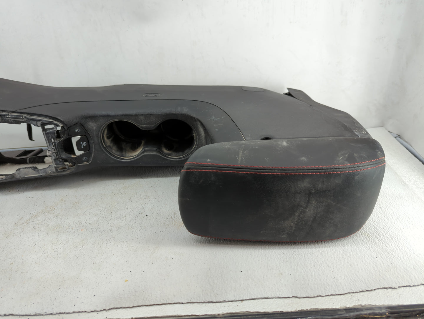 2020 Jeep Compass CENTER CONSOLE - Oemusedautoparts1.com