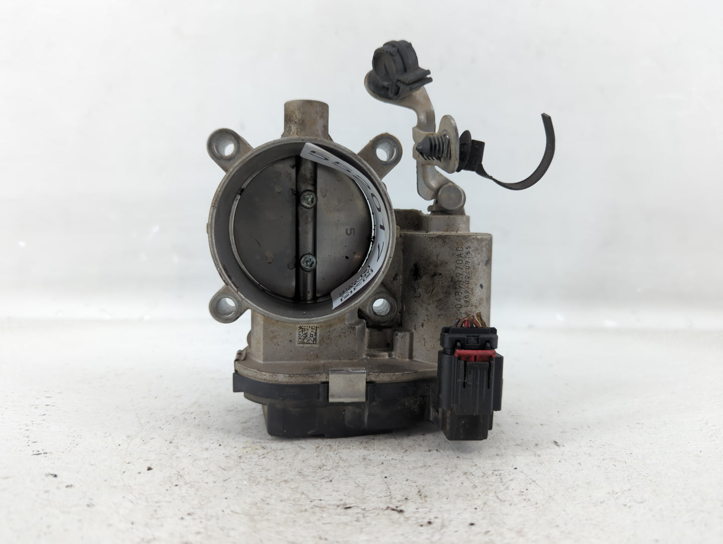 2017-2022 Jeep Compass Throttle Body P/N:04891970AC Fits Fits 2014 2015 2016 2017 2018 2019 2020 2021 2022 OEM Used Auto Par