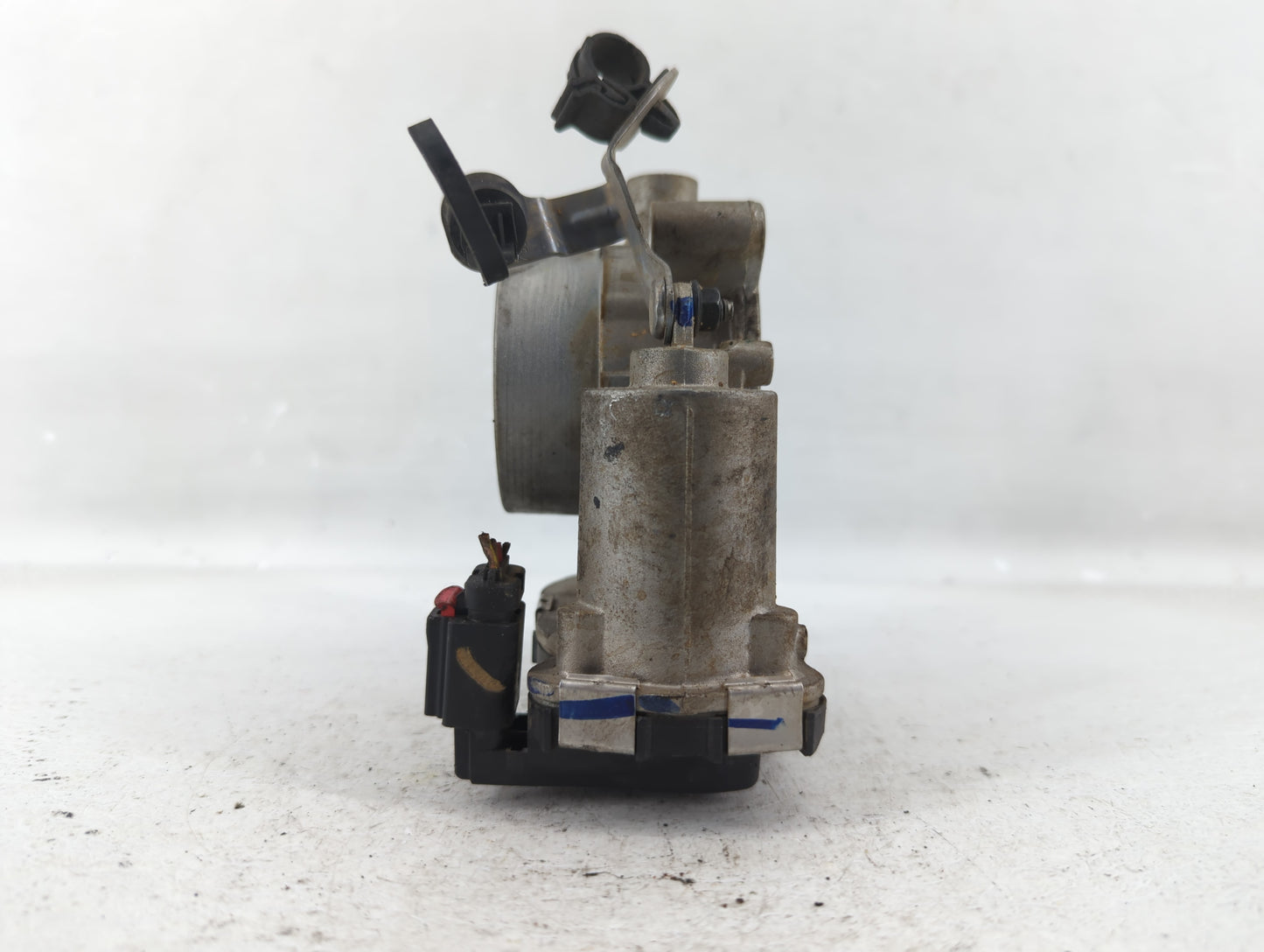 2017-2022 Jeep Compass Throttle Body P/N:04891970AC Fits Fits 2014 2015 2016 2017 2018 2019 2020 2021 2022 OEM Used Auto Par