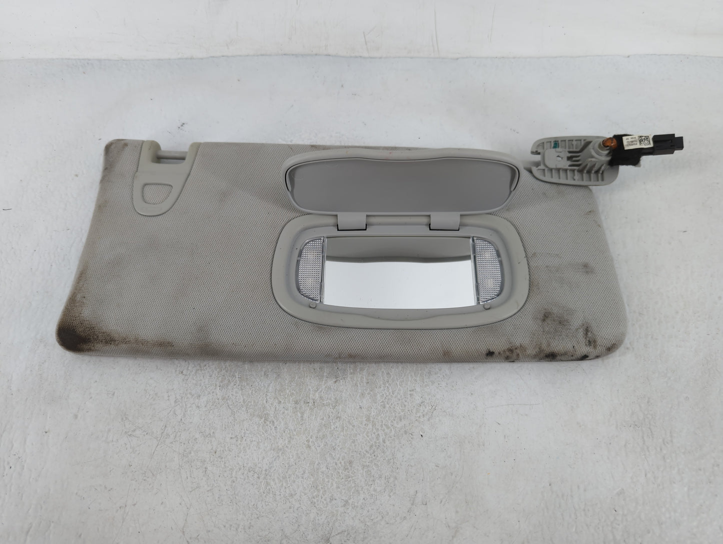 2020 Jeep Compass Sun Visor Shade Replacement Passenger Right Mirror Fits OEM Used Auto Parts - Oemusedautoparts1.com