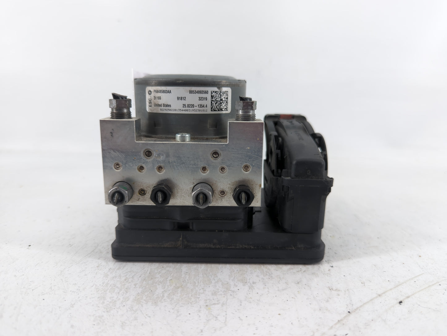 2020 Jeep Compass ABS Pump Control Module Replacement P/N:P68485883AA Fits OEM Used Auto Parts - Oemusedautoparts1.com
