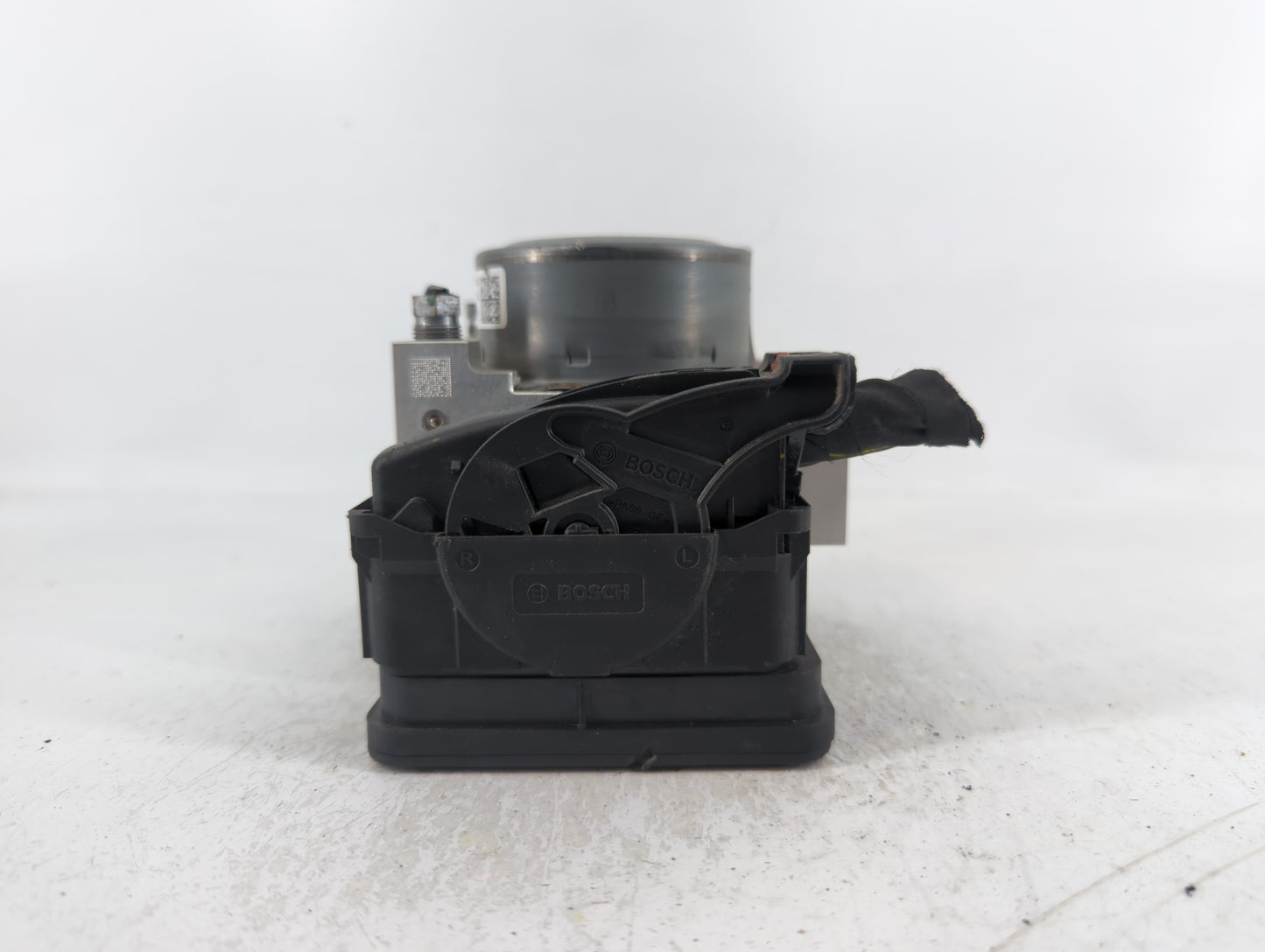 2020 Jeep Compass ABS Pump Control Module Replacement P/N:P68485883AA Fits OEM Used Auto Parts - Oemusedautoparts1.com