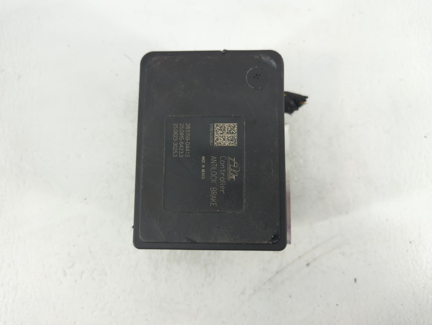 2020 Jeep Compass ABS Pump Control Module Replacement P/N:P68485883AA Fits OEM Used Auto Parts - Oemusedautoparts1.com