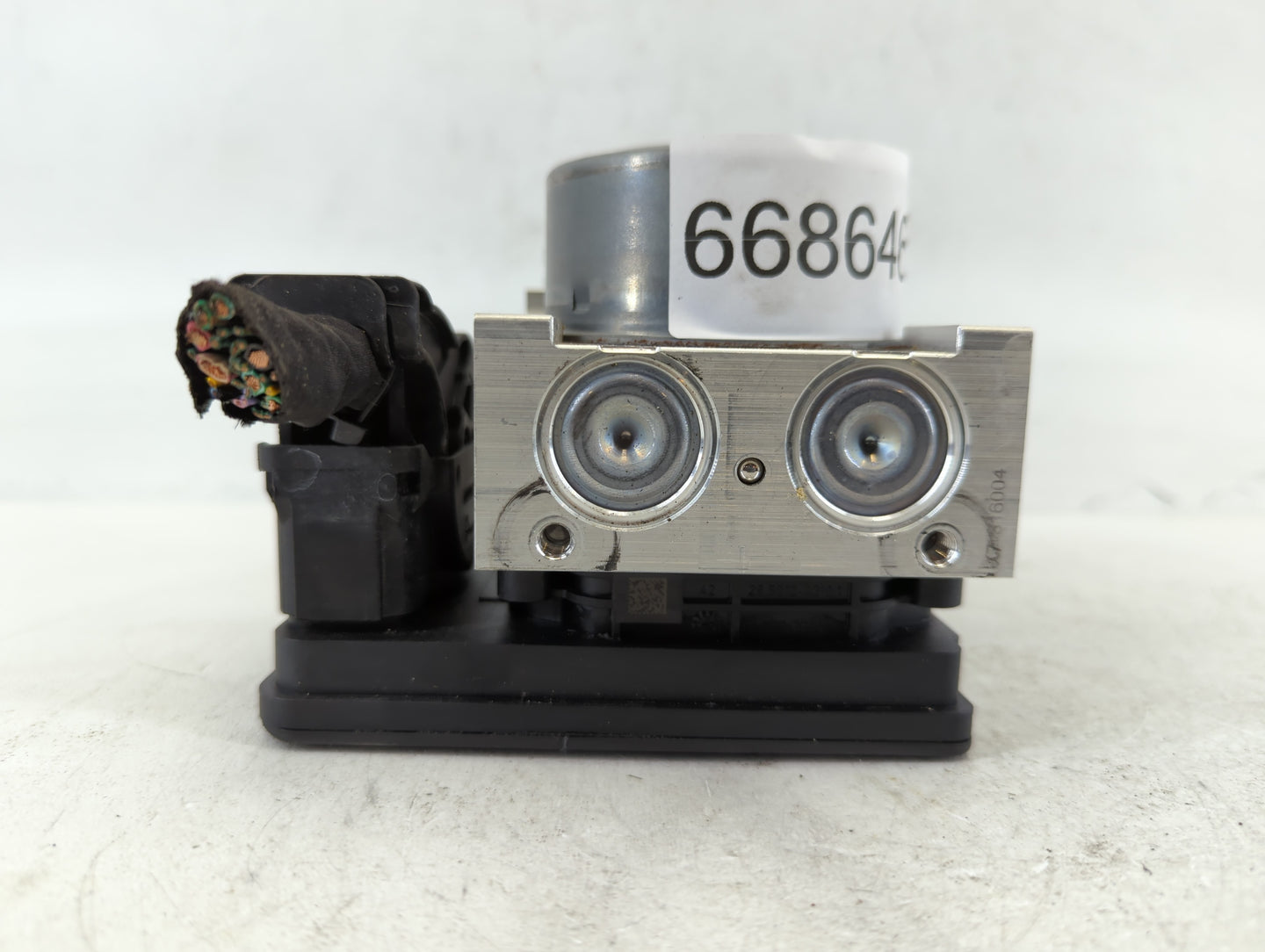 2020 Jeep Compass ABS Pump Control Module Replacement P/N:P68485883AA Fits OEM Used Auto Parts - Oemusedautoparts1.com