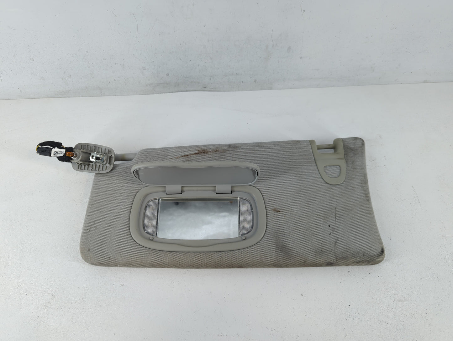 2020 Jeep Compass Sun Visor Shade Replacement Passenger Right Mirror Fits OEM Used Auto Parts - Oemusedautoparts1.com
