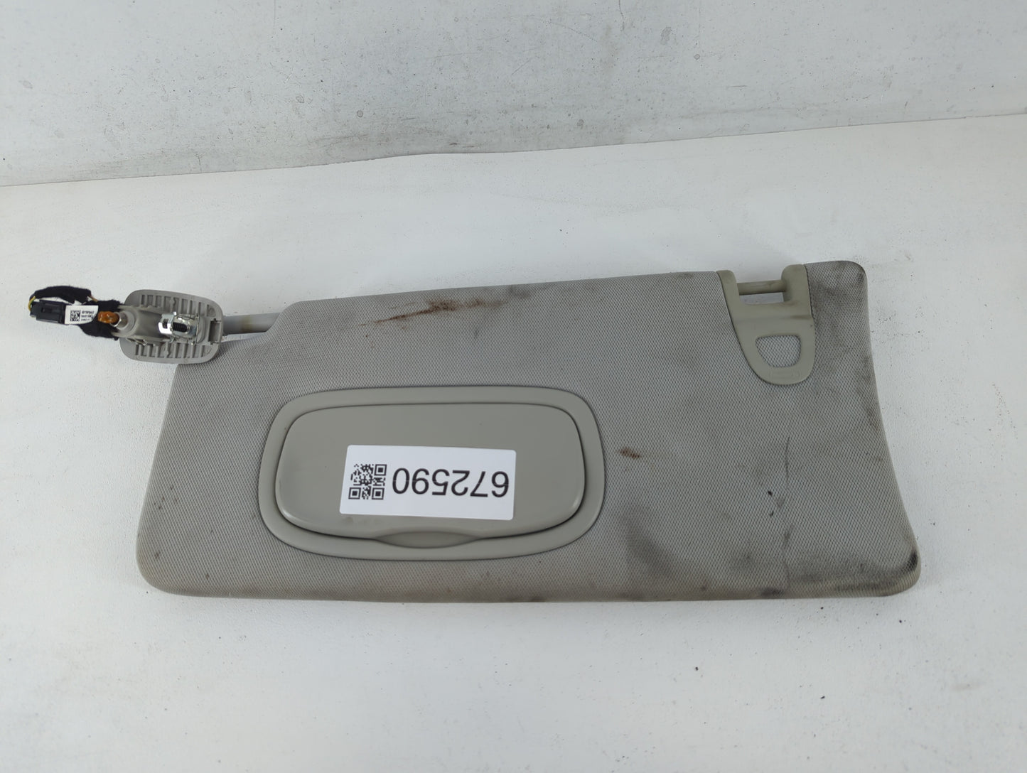2020 Jeep Compass Sun Visor Shade Replacement Passenger Right Mirror Fits OEM Used Auto Parts - Oemusedautoparts1.com