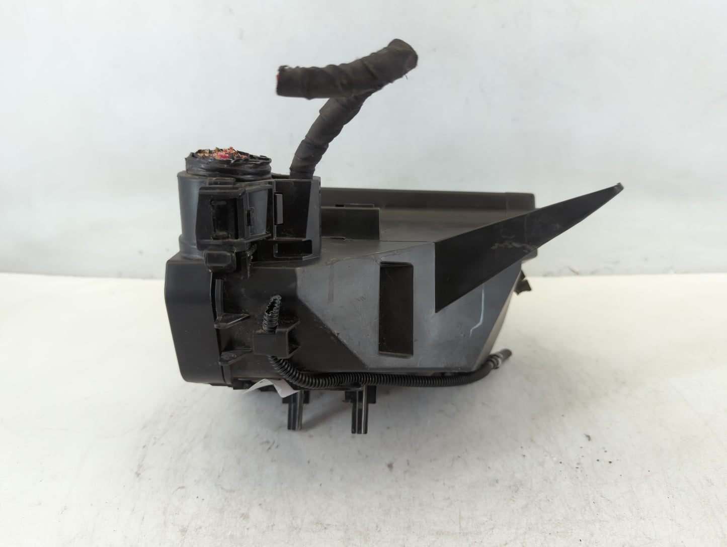 2020 Jeep Compass Fusebox Fuse Box Panel Relay Module P/N:52027004 Fits OEM Used Auto Parts - Oemusedautoparts1.com