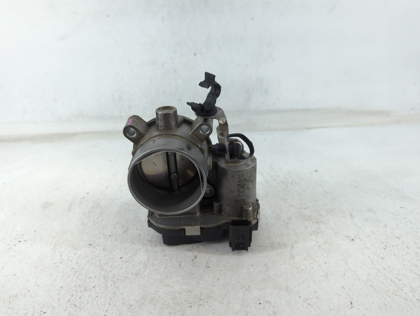 2017-2022 Jeep Compass Throttle Body P/N:04891970AC Fits Fits 2014 2015 2016 2017 2018 2019 2020 2021 2022 OEM Used Auto Par