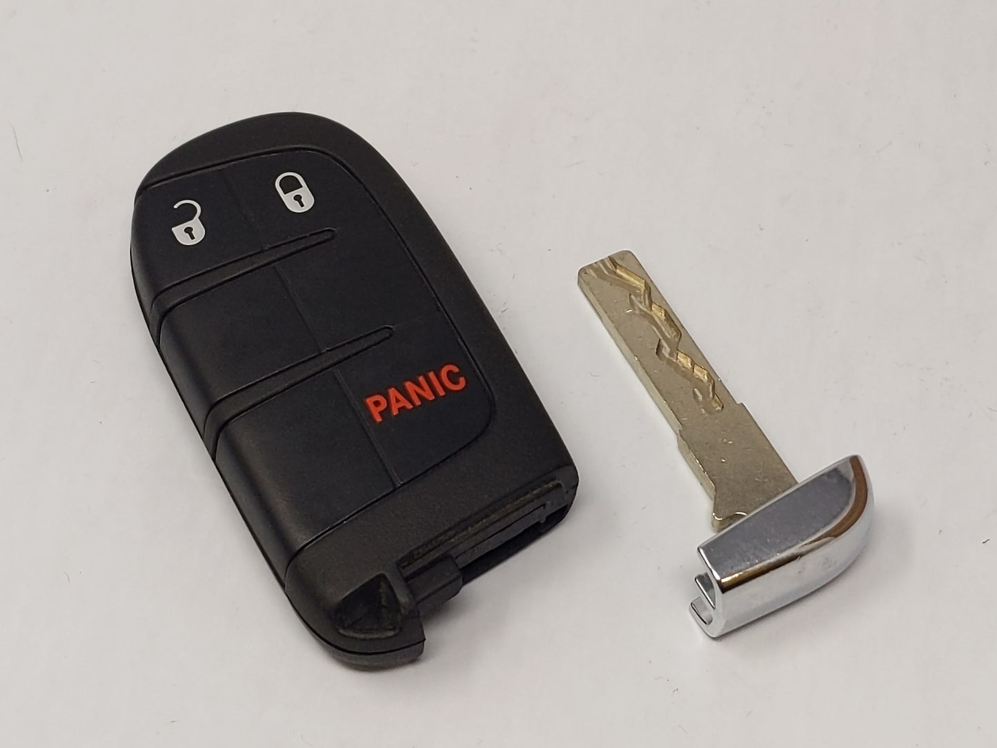 Jeep Renegade Keyless Entry Remote M3n-40821302 A2c1235620304 735657526 - Oemusedautoparts1.com