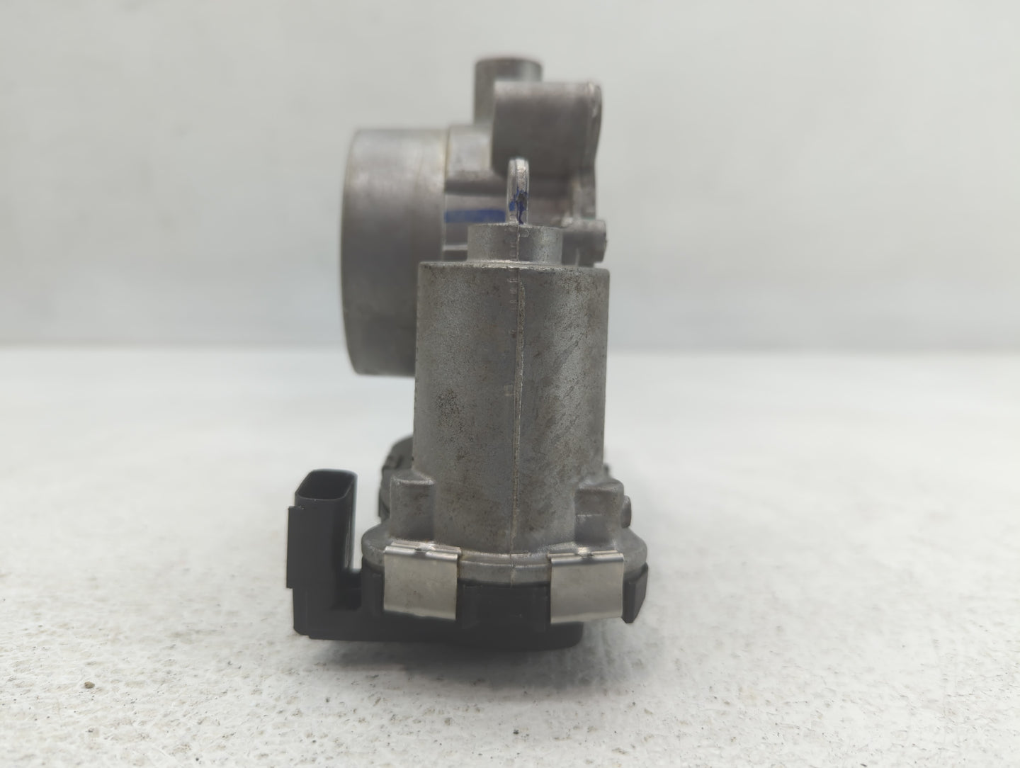 2017-2022 Jeep Compass Throttle Body P/N:04891970AC Fits Fits 2014 2015 2016 2017 2018 2019 2020 2021 2022 OEM Used Auto Par