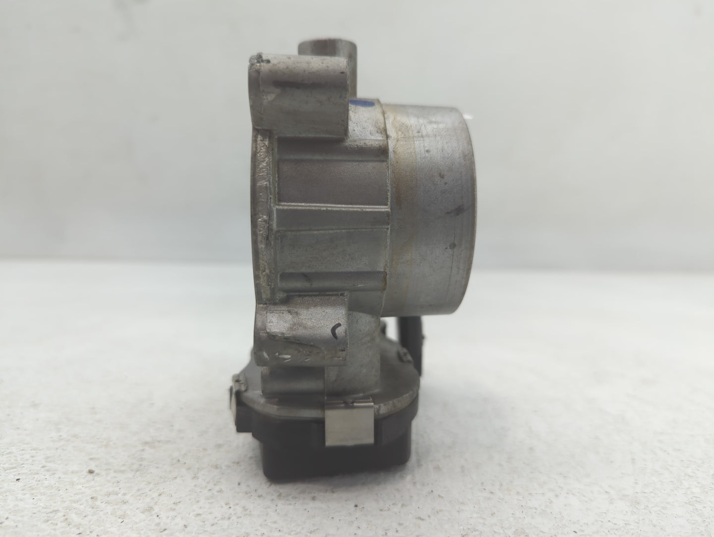 2017-2022 Jeep Compass Throttle Body P/N:04891970AC Fits Fits 2014 2015 2016 2017 2018 2019 2020 2021 2022 OEM Used Auto Par