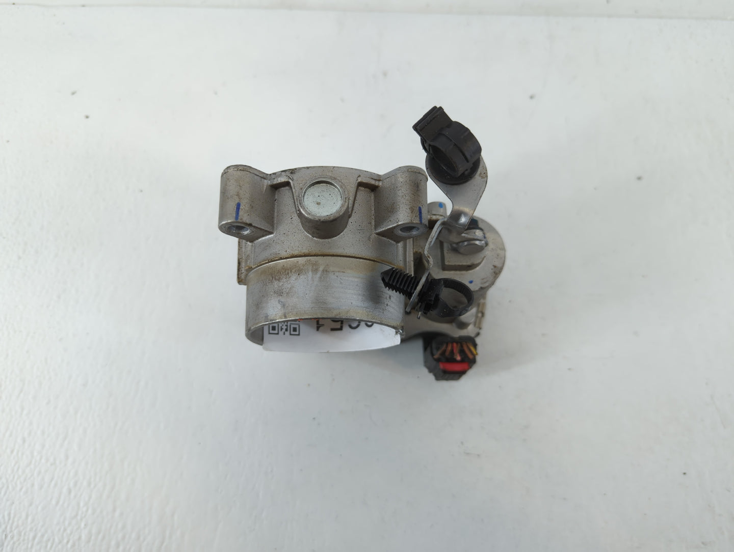 2017-2022 Jeep Compass Throttle Body P/N:04891970A0 Fits Fits 2014 2015 2016 2017 2018 2019 2020 2021 2022 OEM Used Auto Par