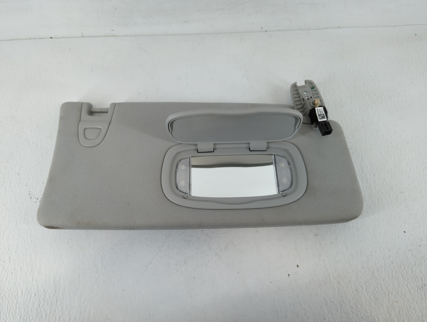 2020 Jeep Compass Sun Visor Shade Replacement Passenger Right Mirror Fits OEM Used Auto Parts - Oemusedautoparts1.com