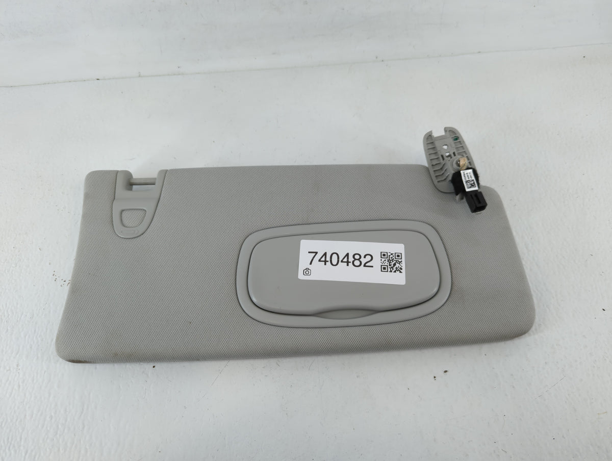 2017-2018 Jeep Compass Sun Visor Shade Replacement Passenger Right Mirror Fits Fits 2017 2018 OEM Used Auto Parts - Oemuseda