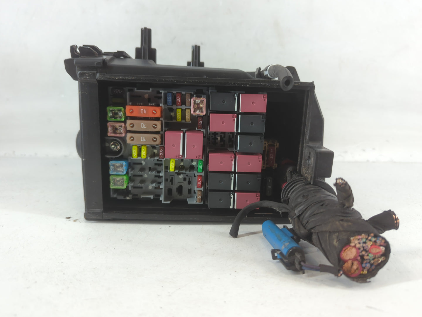 2020 Jeep Compass Fusebox Fuse Box Panel Relay Module P/N:52027004 Fits OEM Used Auto Parts - Oemusedautoparts1.com