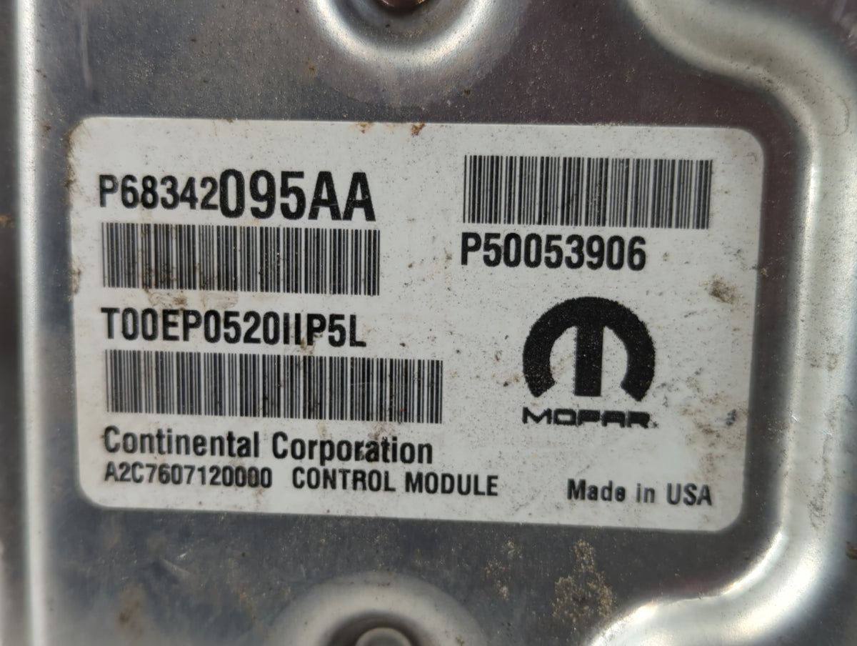 2017-2018 Jeep Compass PCM Engine Control Computer ECU ECM PCU OEM P/N:P68457670AC P68342095AA Fits Fits 2017 2018 OEM Used 