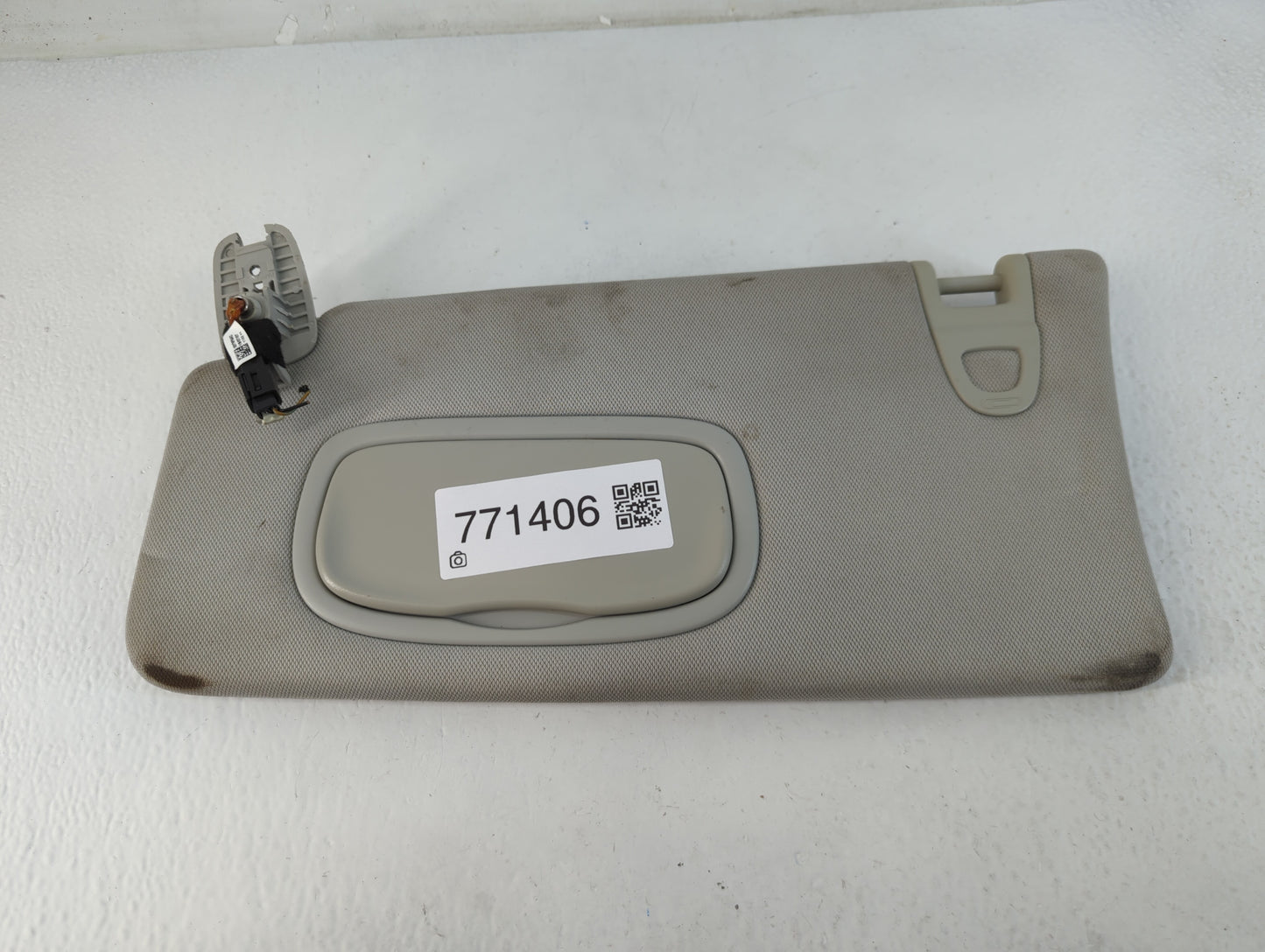 2020 Jeep Compass Sun Visor Shade Replacement Driver Left Mirror Fits OEM Used Auto Parts - Oemusedautoparts1.com