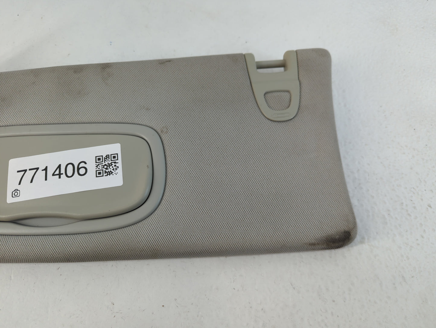2020 Jeep Compass Sun Visor Shade Replacement Driver Left Mirror Fits OEM Used Auto Parts - Oemusedautoparts1.com