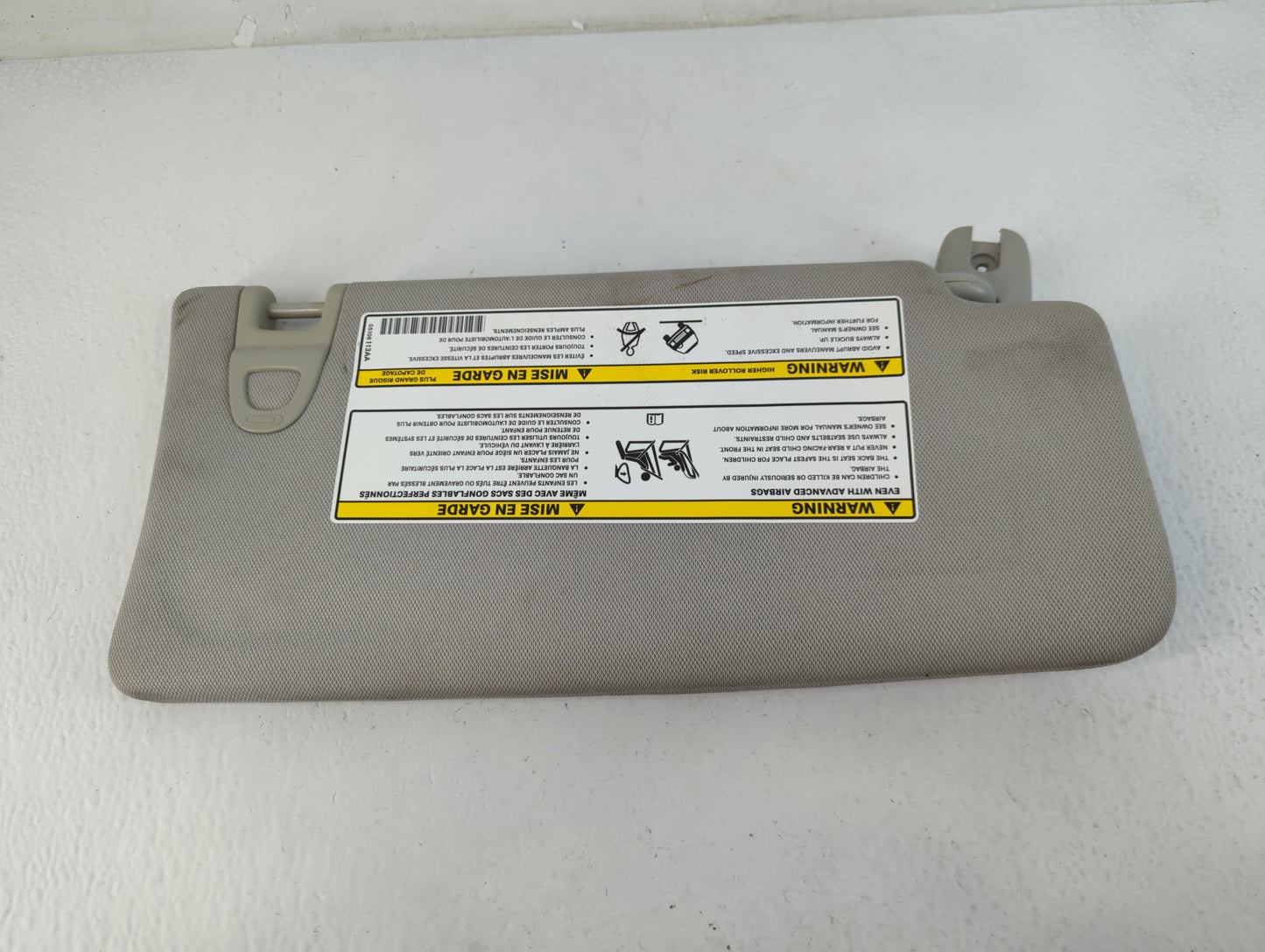 2020 Jeep Compass Sun Visor Shade Replacement Driver Left Mirror Fits OEM Used Auto Parts - Oemusedautoparts1.com